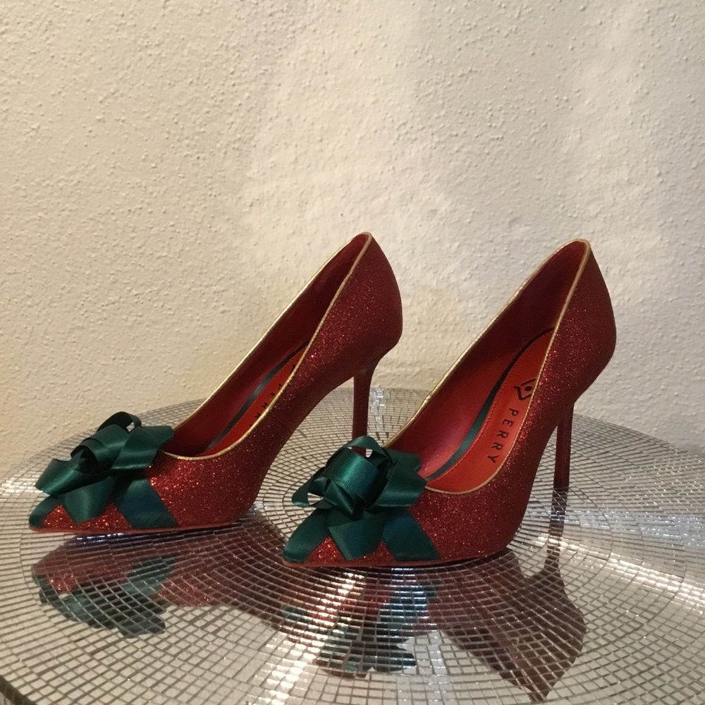 NWOT...katy perry CUTE shoes - heels